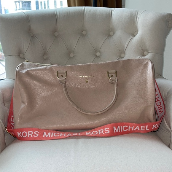 Limited Edition Michael Kors Duffle - Picture 1 of 8